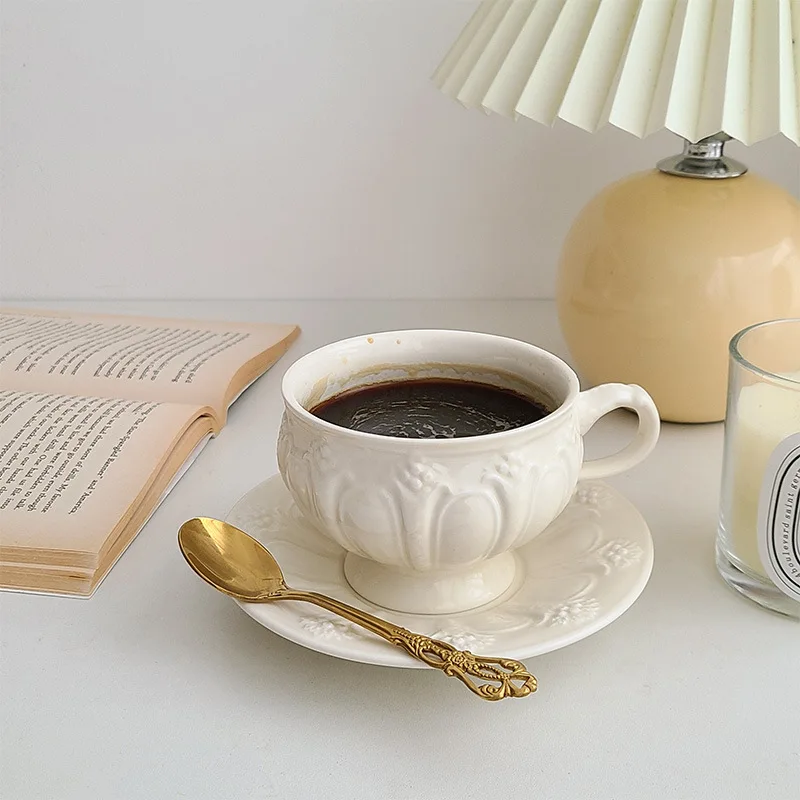 Cutelife Põhjamaade Nikerdatud Valge Keraamiline Tass Vintage Hommikusöök Drinkware Korduvkasutatavad Kohvi Tassi Komplekt Pulm Dekoratiivne Käepide Tee Tassi